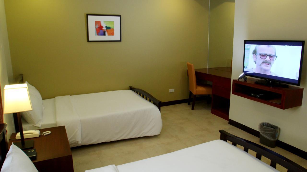 North Garden Suites Davao City Eksteriør billede