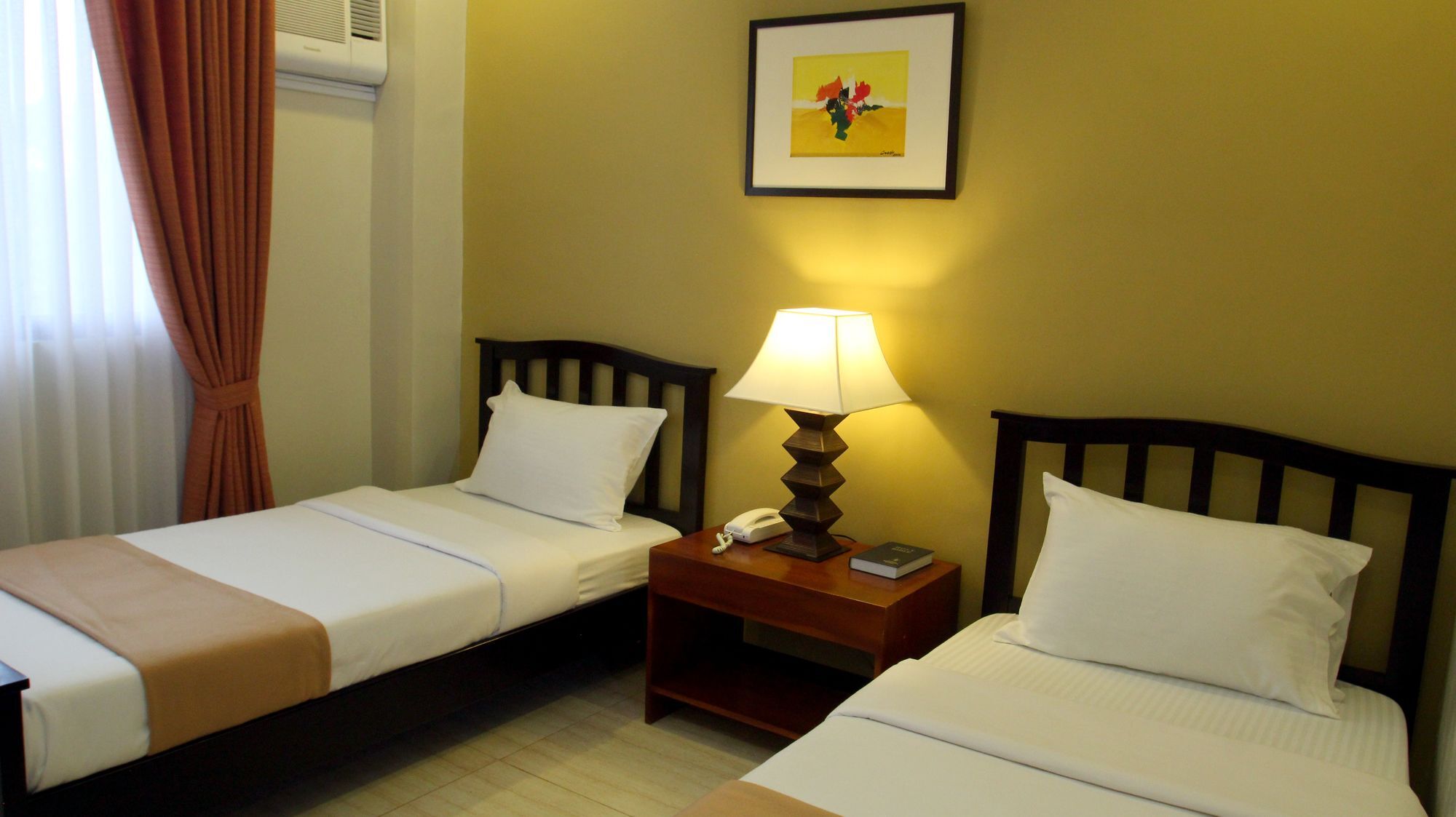 North Garden Suites Davao City Eksteriør billede