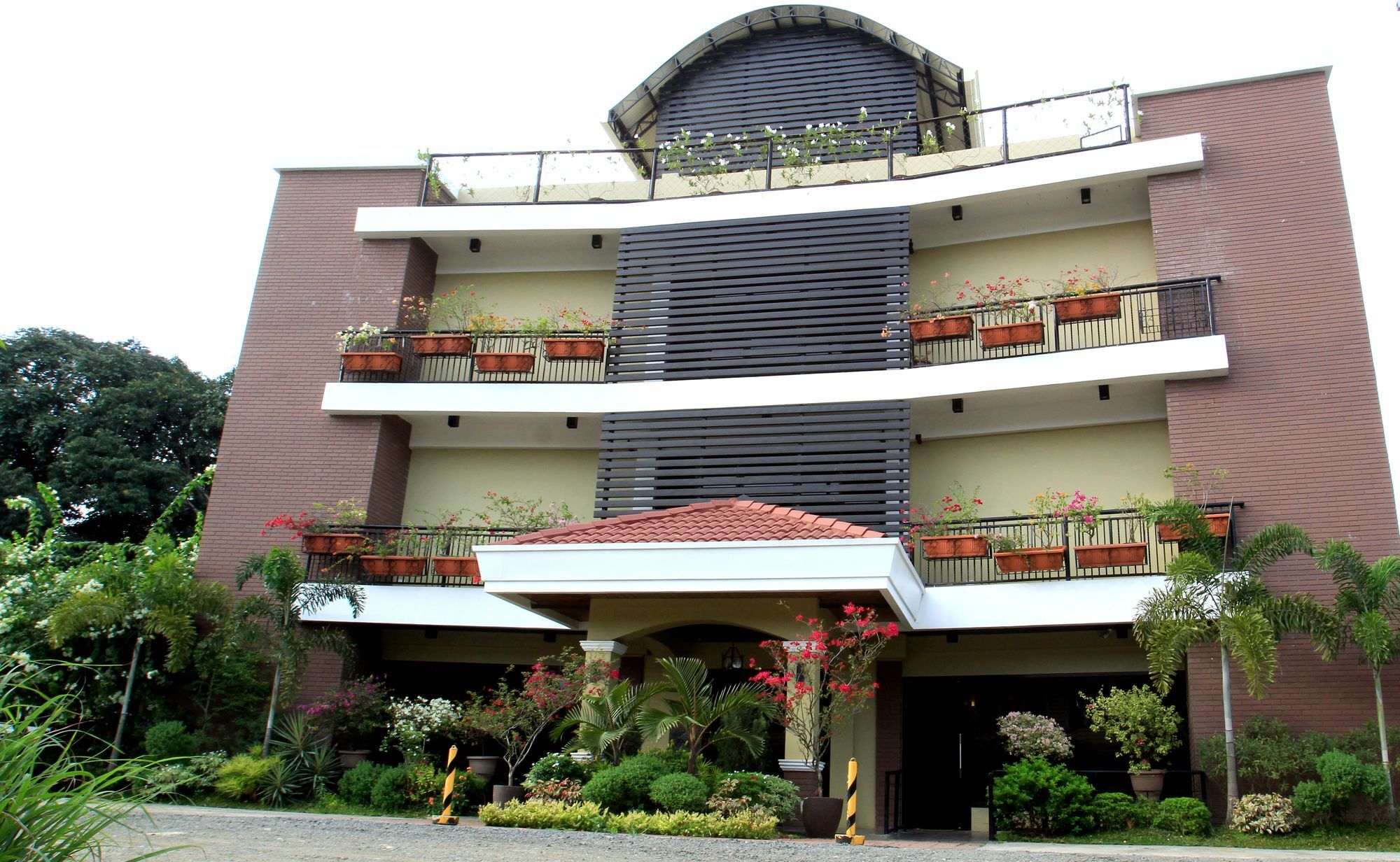 North Garden Suites Davao City Eksteriør billede